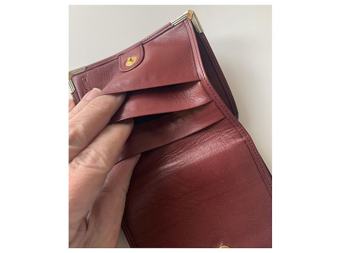 Cartera Christian Dior de cuero burdeos y metal dorado - vista 10