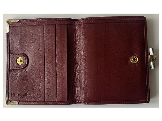 Cartera Christian Dior de cuero burdeos y metal dorado - vista 7