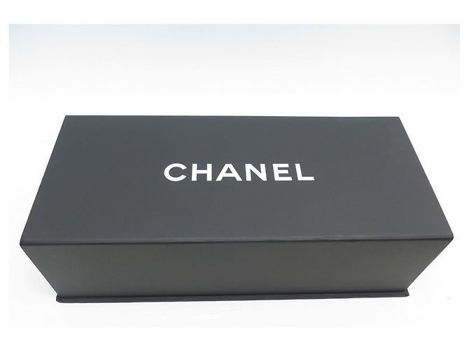 BORSA A MANO CHANEL POCHETTE BOY STRASS SWAROVSKI BLU POCHETTE IN PELLE BLU POCHETTE Blu navy - vista 12