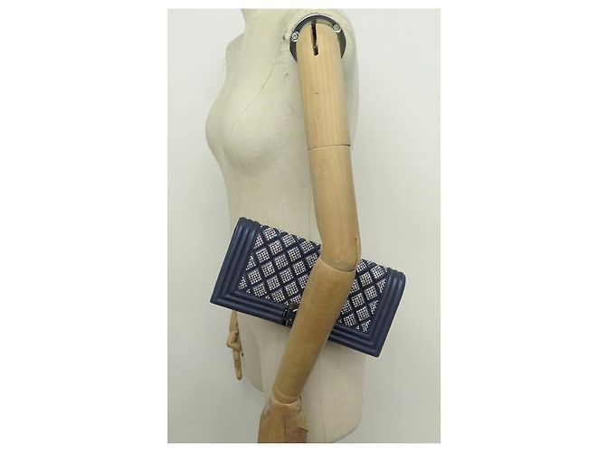 BORSA A MANO CHANEL POCHETTE BOY STRASS SWAROVSKI BLU POCHETTE IN PELLE BLU POCHETTE Blu navy - vista 4