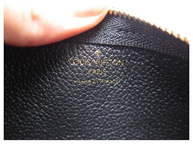 NEW LOUIS VUITTON KEY RING MONOGRAM EMPREINTE KEYS HOLDER Black - view 4