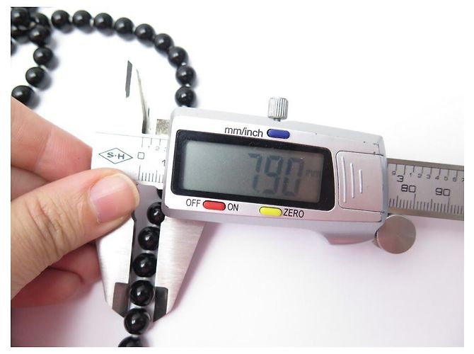 COLLANA CHANEL PERLE NERE E COLLANA CON LOGO CC IN ARGENTO 200 collana di perle Nero - vista 5