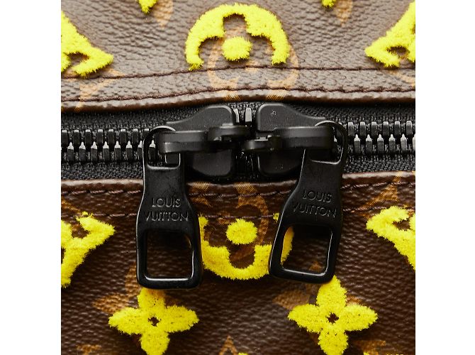 Keepall LOUIS VUITTON Sacs de voyage Triangle Jaune - vue 10