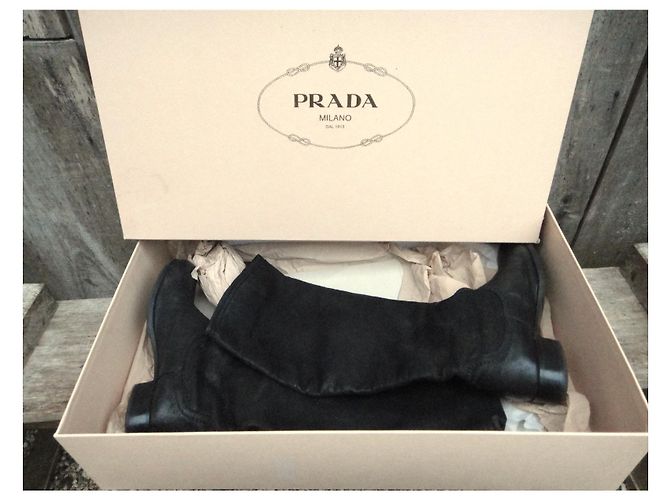 Botas Prada de piel negras talla 38 Negro - vista 2