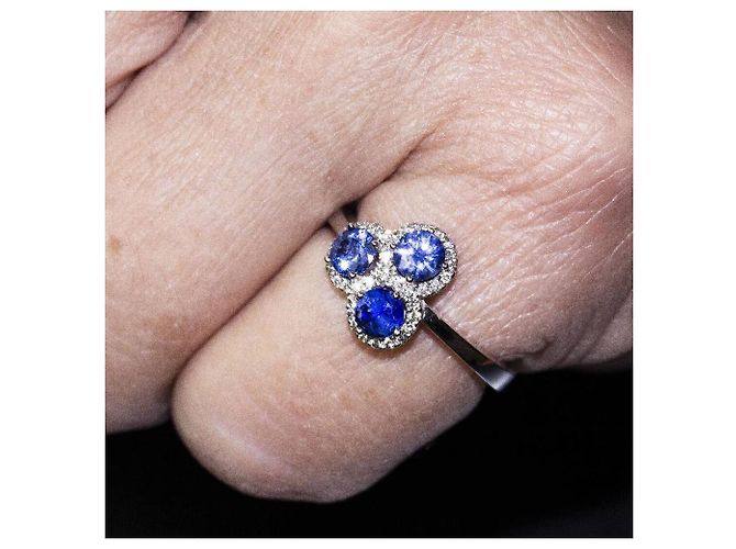 Autre Marque TRIO-Saphir- und Diamantring. Marineblau - Ansicht 6