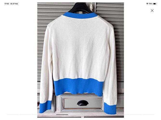 Chanel Weste aus blauem Kaschmir - Ansicht 2