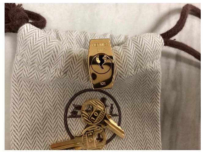 Kelly Hermès Ciondolo da borsa con lucchetto dorato Gold hardware - vista 2
