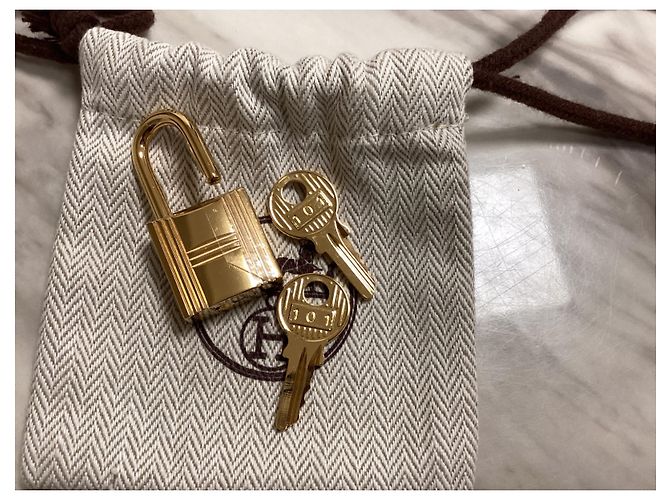 Kelly Hermès Ciondolo da borsa con lucchetto dorato Gold hardware - vista 3