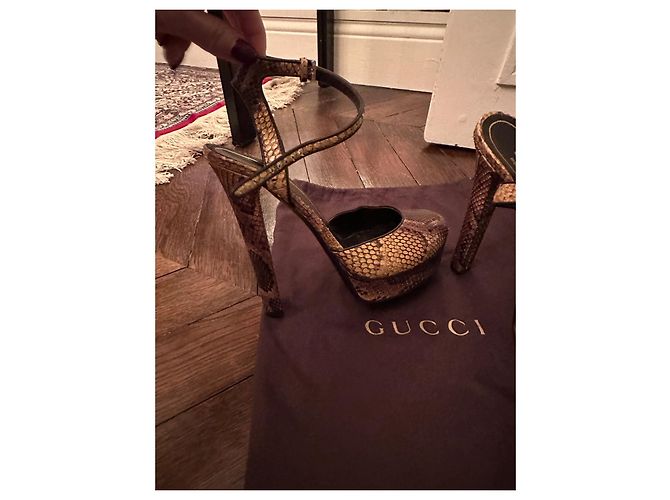 Gucci Parade Modell Python Absatzschuhe Gelb Schwarz Mehrfarben - Ansicht 7