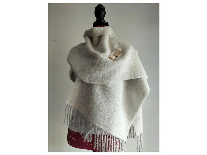 Max Mara Collana a catena con spilla-pendente D'oro - vista 15