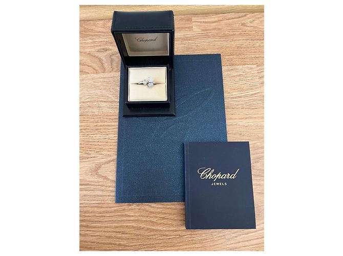 Anello Chopard Happy Hearts Diamonds Wings oro bianco e diamanti - vista 3