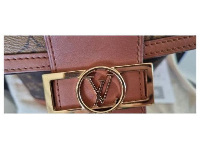 Sobe Louis Vuitton delfino Marrone - vista 4