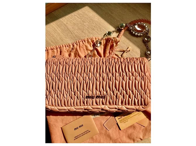 Sac à main Miu Miu Chrystal en cuir rose - vue 11