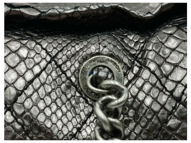 Bowling Ultra Rare Chanel Iridescent Metallic Silver Python Bowler Chain Boston Bag Silvery - view 12