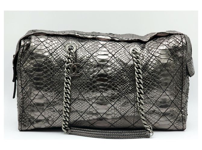 Bowling Ultra Rare Chanel Iridescent Metallic Silver Python Bowler Chain Boston Bag Silvery - view 2