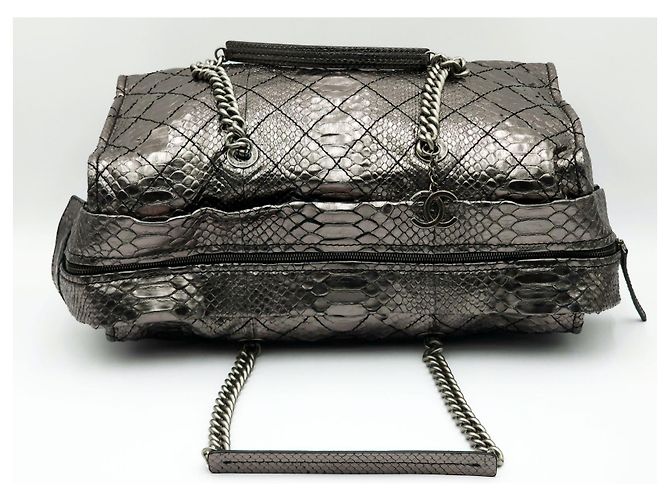 Bowling Ultra Rare Chanel Iridescent Metallic Silver Python Bowler Chain Boston Bag Silvery - view 8