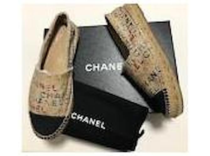 Espadrillas Chanel logo graffiti multicolore - vista 2