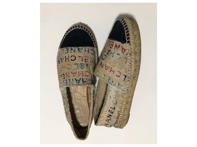 Espadrillas Chanel logo graffiti multicolore - vista 9