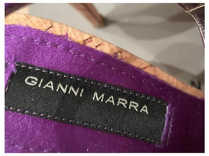 Sandali viola GIANNI MARRA, tacco e plateau in sughero n. 37.5 - vista 10
