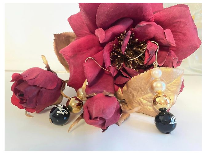 Bellissima luminosa parure acciaio dorato e perle bracciale più orecchini DOLCE & GABBANA con, perle bianche, oro e nere D'oro - vista 13