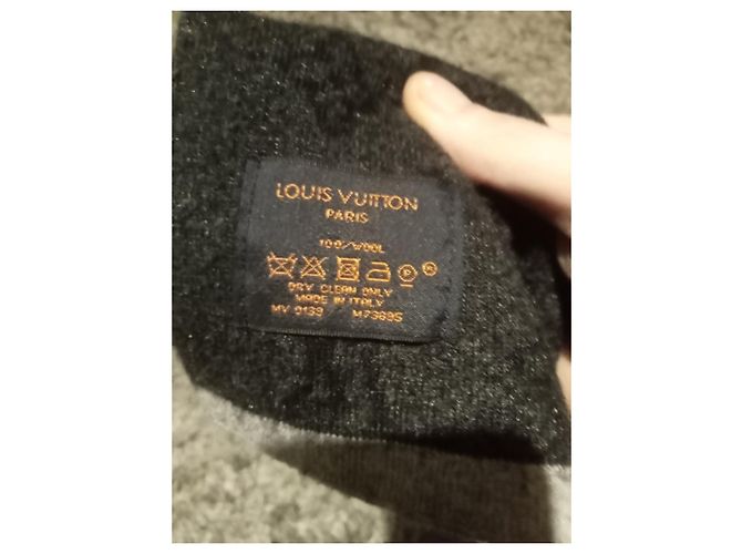 Montsouris Louis Vuitton Louis Vuttion My Monogram Eclipse Schal Schwarz Grau - Ansicht 3