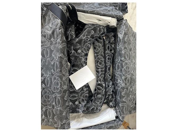 Botas altas Chanel Camellia Print de cuero negro EU37 - vista 3