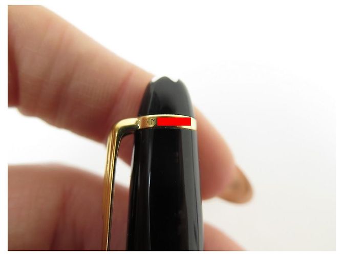 PENNA MB MONTBLANC MEISTERSTUCK ROLLER CLASSIC IN RESINA ORO132457 Penna Nero - vista 4