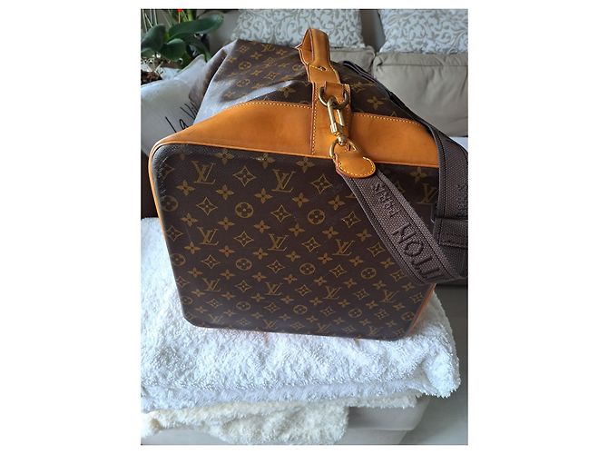 Borsa Marin extra large di Louis Vuitton Marrone - vista 4