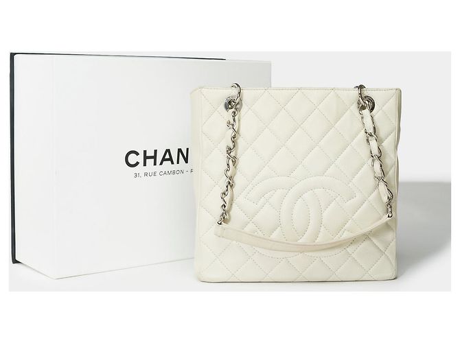 CHANEL Petite Einkaufstasche aus beigem Leder - 101699 - Ansicht 2