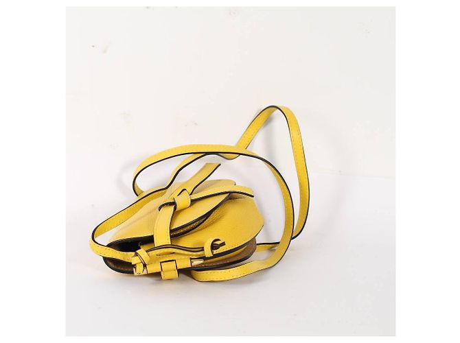Borsa Loewe Gate in pelle gialla Giallo - vista 5