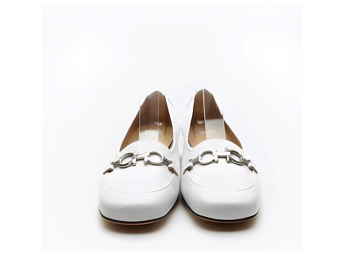 Mocassini Salvatore Ferragamo Gancini in pelle Eggshell Bianco sporco - vista 2