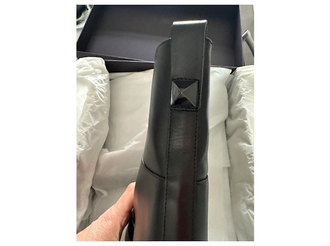 VALENTINO GARAVANI black leather boots - view 3