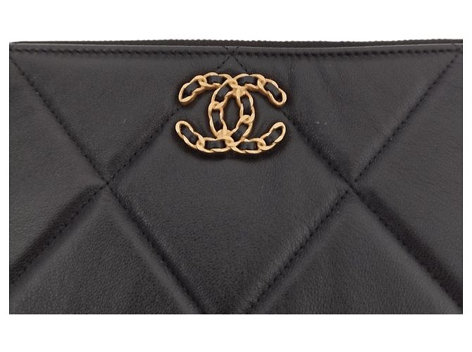 Clutch Chanel 19 in pelle di agnello nera Nero - vista 3