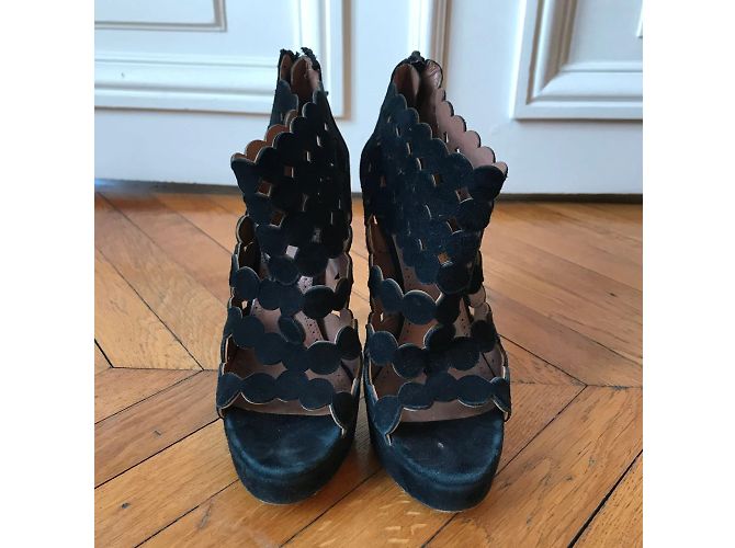 Alaïa ALAIA Sandals T.EU 38 Suede Black - view 2