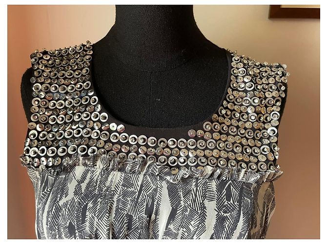 Autre Marque Wunderschönes Kleid von LORNA BOSE aus Seide 100%, grau-weiß-schwarzes Muster - Ansicht 6