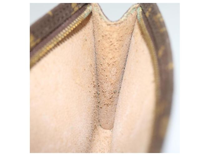Bucket LOUIS VUITTON Pochette Monogram Seau PM Pochette Accessoire LV Auth 63561 Monogramme - vue 11