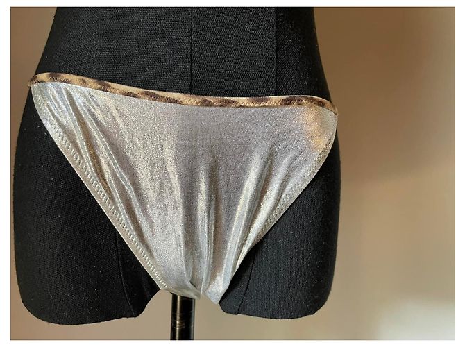 Impresionante bikini triangular ROBERTO CAVALLI, borde animal plateado Plata - vista 8