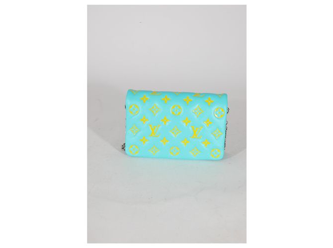 Louis Vuitton Menthe Jaune Monogramm geprägtes Lammleder-Pochette-Coussin Grün Gelb - Ansicht 8