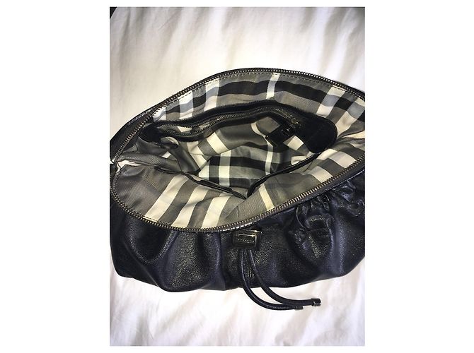 Borsa Burberry in pelle martellata nera con tracolla Nero - vista 13