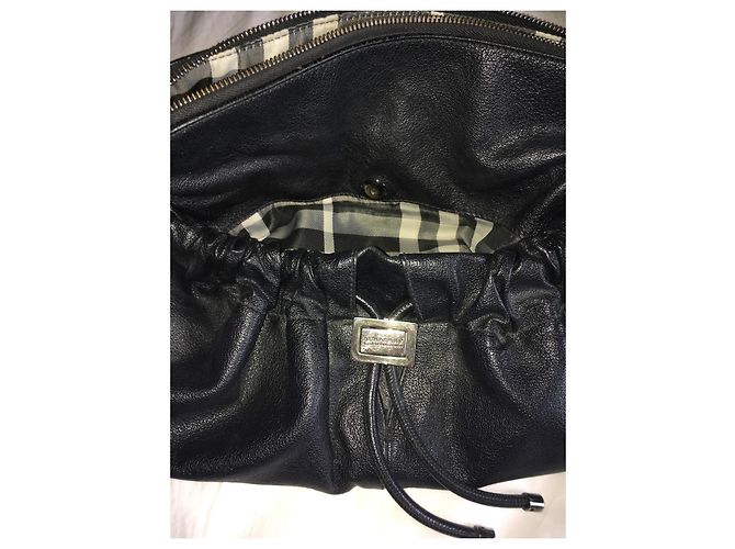 Borsa Burberry in pelle martellata nera con tracolla Nero - vista 14