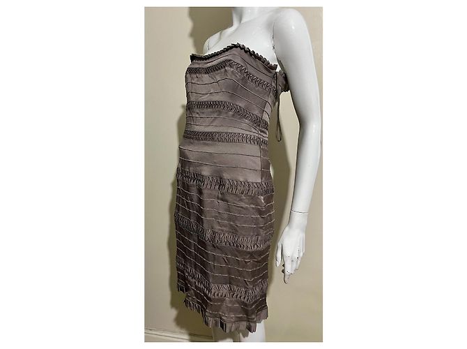 Temperley London Wunderschönes Taupe/graues trägerloses Kleid - Ansicht 2