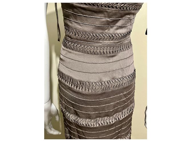 Temperley London Wunderschönes Taupe/graues trägerloses Kleid - Ansicht 4