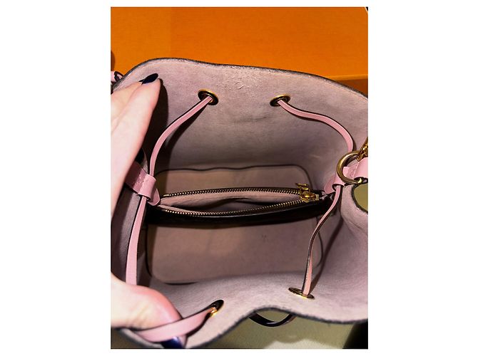 Néonoé Borsa Louis Vuitton Monogram Canvas Marrone Rosa - vista 5