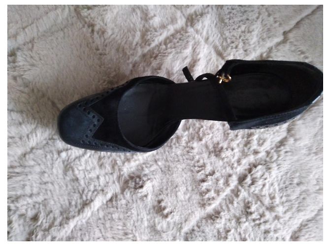 Décolleté Gucci in pelle nera con plateau e punta quadrata Nero - vista 8