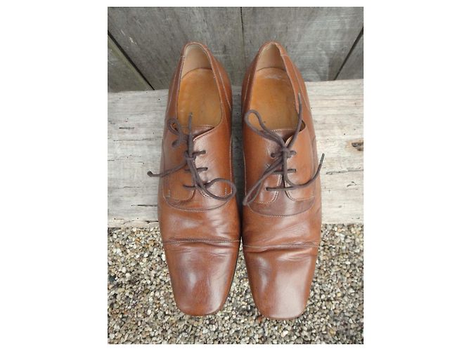 Scarpe Derby Gucci in pelle marrone chiaro 41,5 - vista 2
