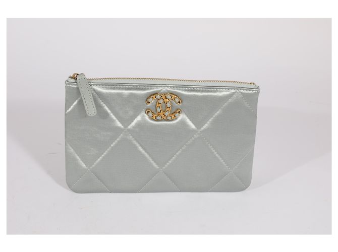 Chanel 19 Chanel Chanel de satén acolchado gris 19 O-caso Castaño Azul - vista 7