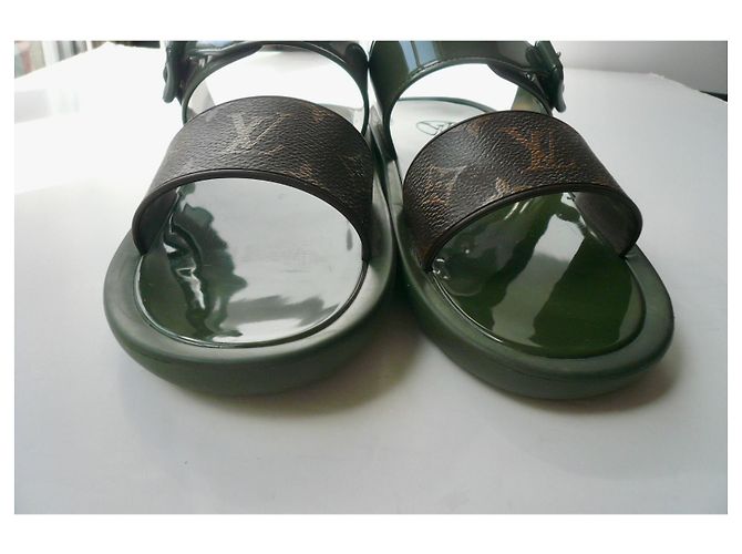 LOUIS VUITTON Monograma Sunbath Sandálias Mule Planas T39 US Caqui - vista 5
