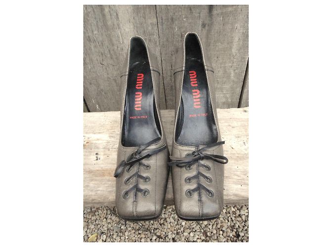 Miu Miu Pumps aus Leder grau 37,5 - Ansicht 3