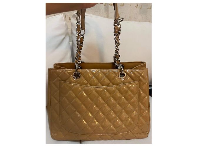 Chanel Sacola de compras Matelasse Camelo - vista 4