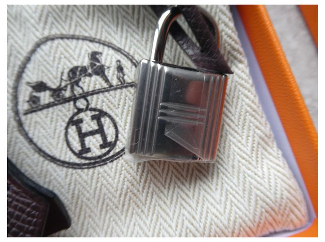 clochette , nuova cerniera e lucchetto Hermès per la borsa per la polvere Hermès Grigio - vista 2